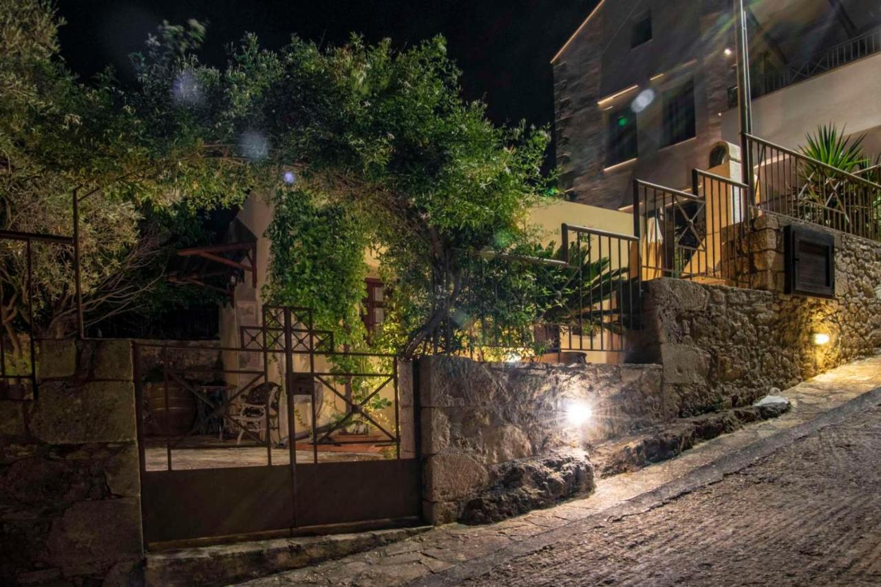 Stamatogiannis Traditional Apartments 凯里瓦尼 外观 照片