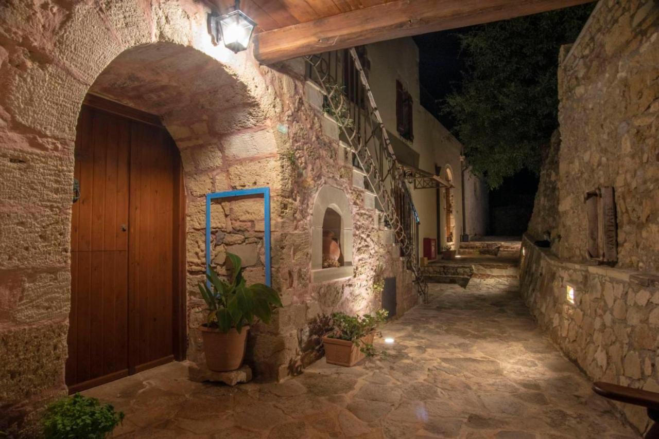 Stamatogiannis Traditional Apartments 凯里瓦尼 外观 照片